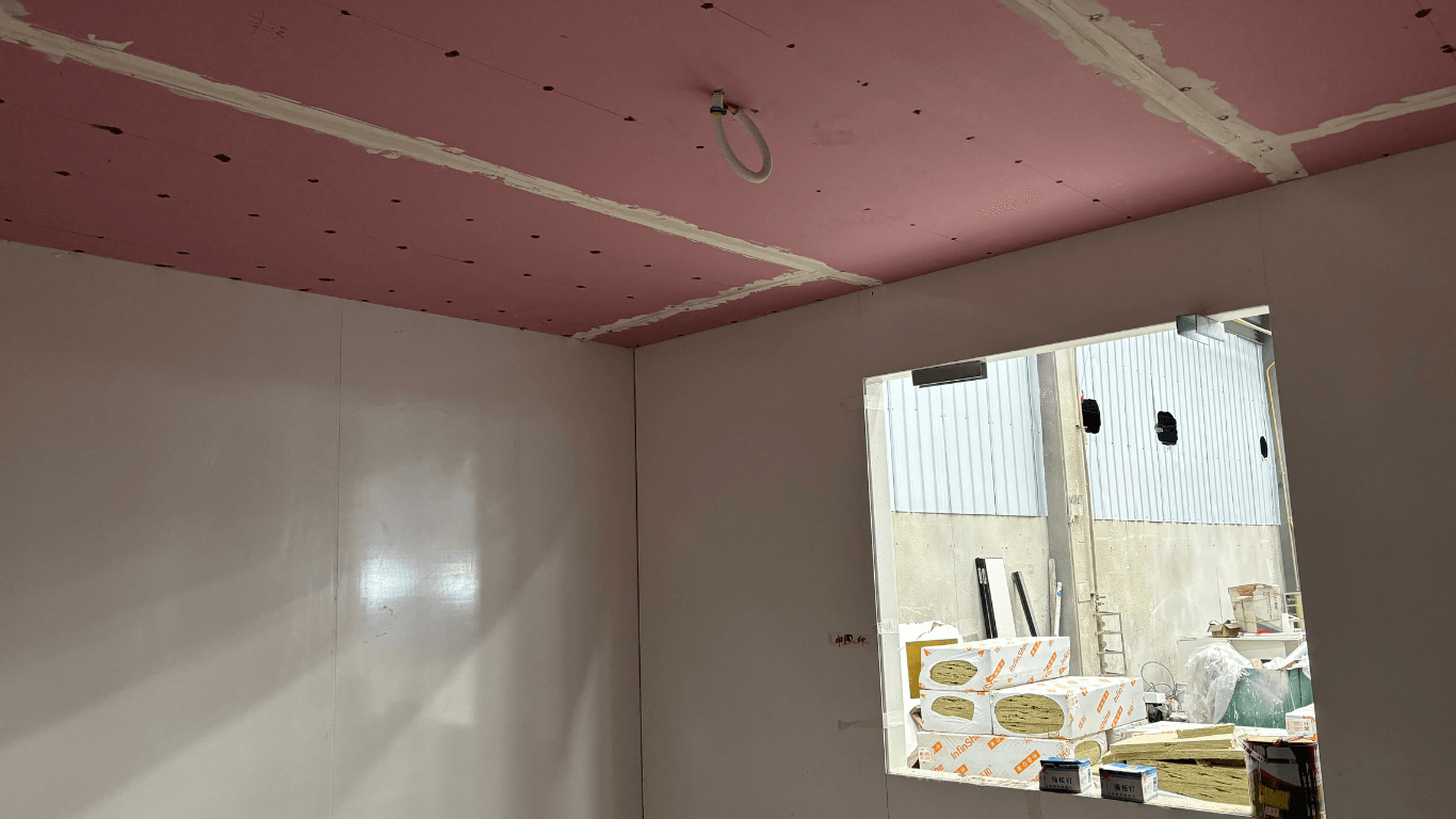 07 pink slabs on ceiling